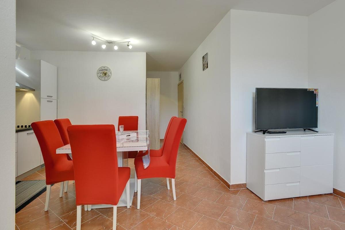 Apartments Elviana Pula Extérieur photo