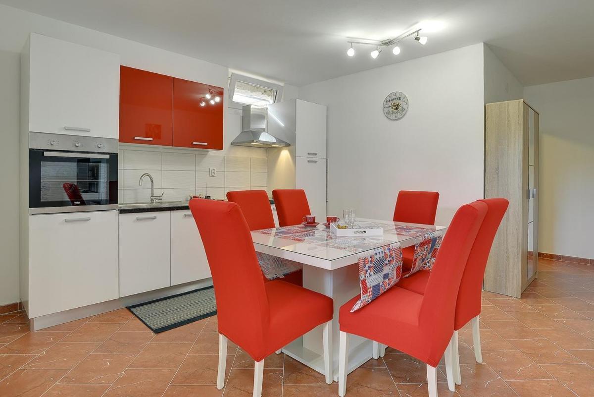 Apartments Elviana Pula Extérieur photo