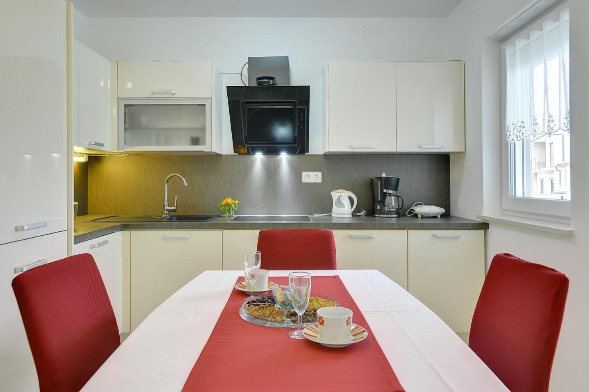 Apartments Elviana Pula Extérieur photo