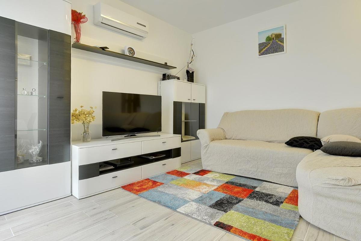Apartments Elviana Pula Extérieur photo